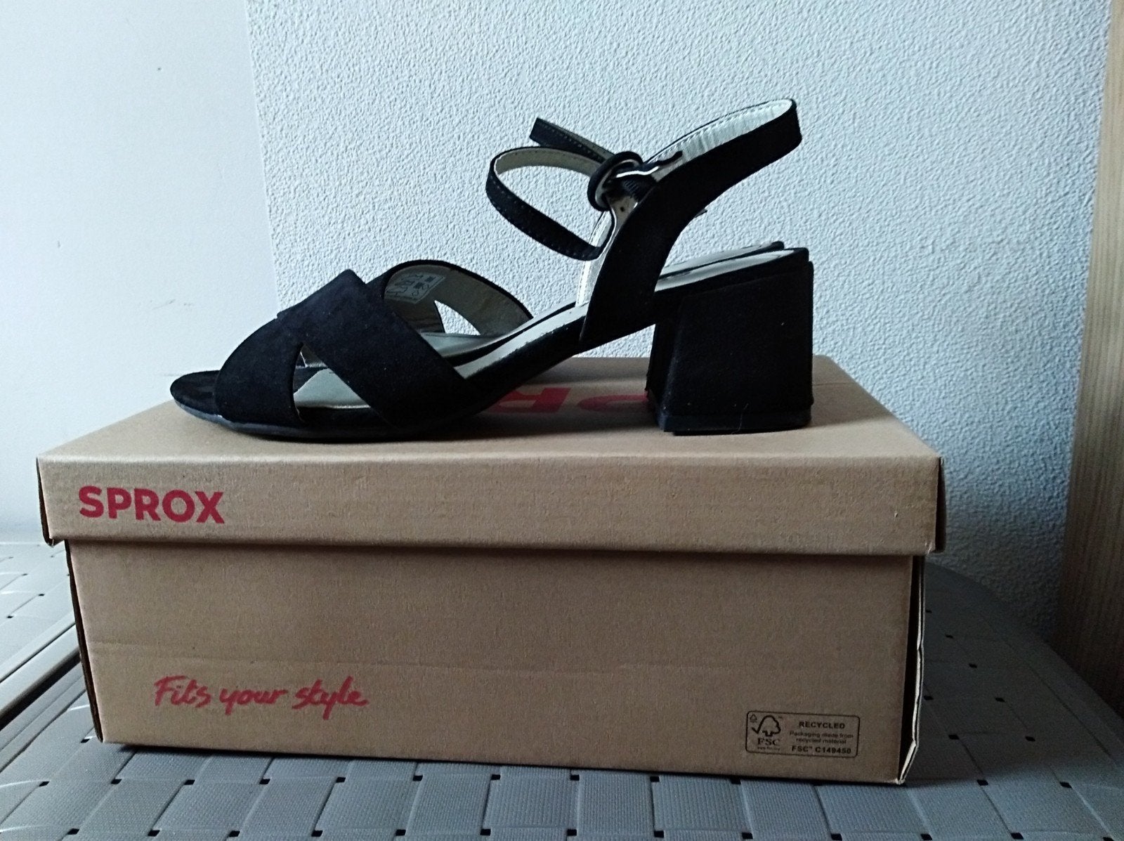 Nieuwe sandalen 'Sprox' mt 37, Zwart, Nieuw, Sprox, Sandalen of Muiltjes