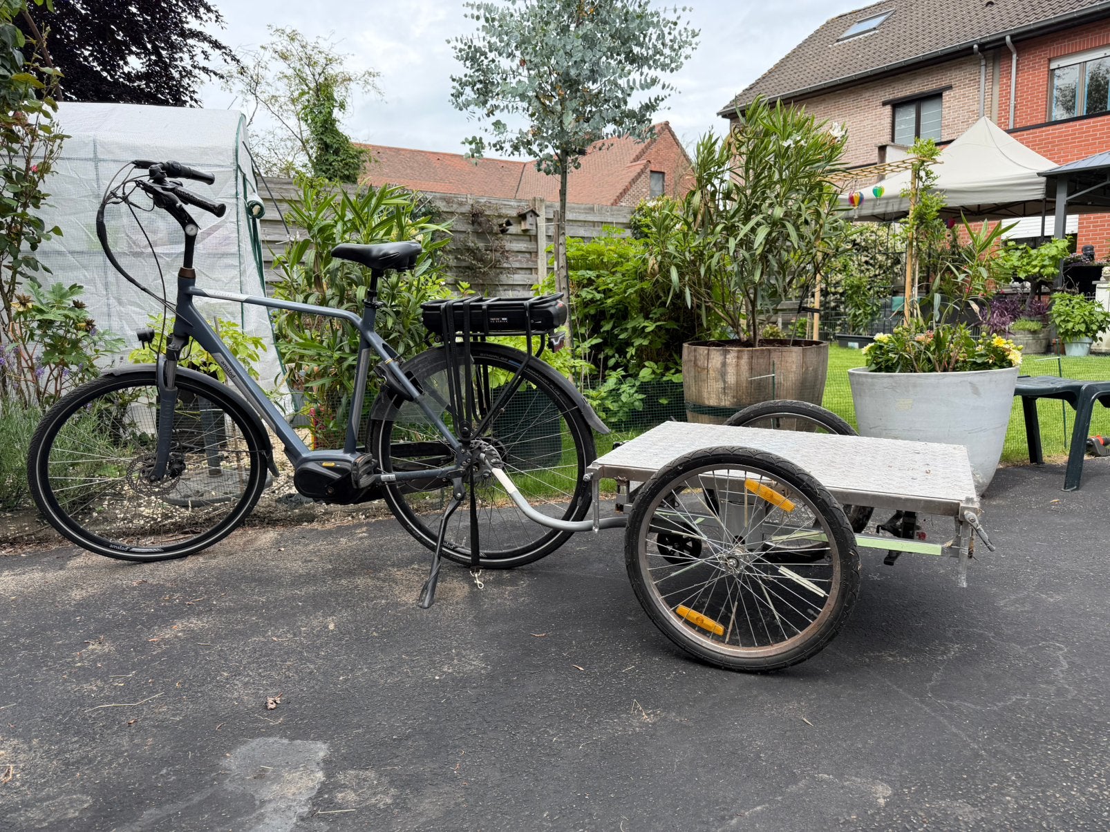 Fietskar, Fietsen en Brommers, Fietsaccessoires | Aanhangwagens en Karren, Ophalen, Gebruikt, Vering, 80 kg of meer