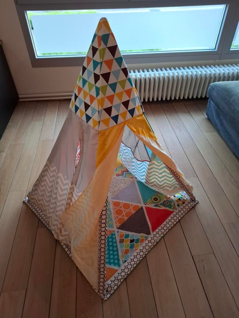 Wigwam tippi pour enfants de la marque Infantino, Enlèvement, Utilisé