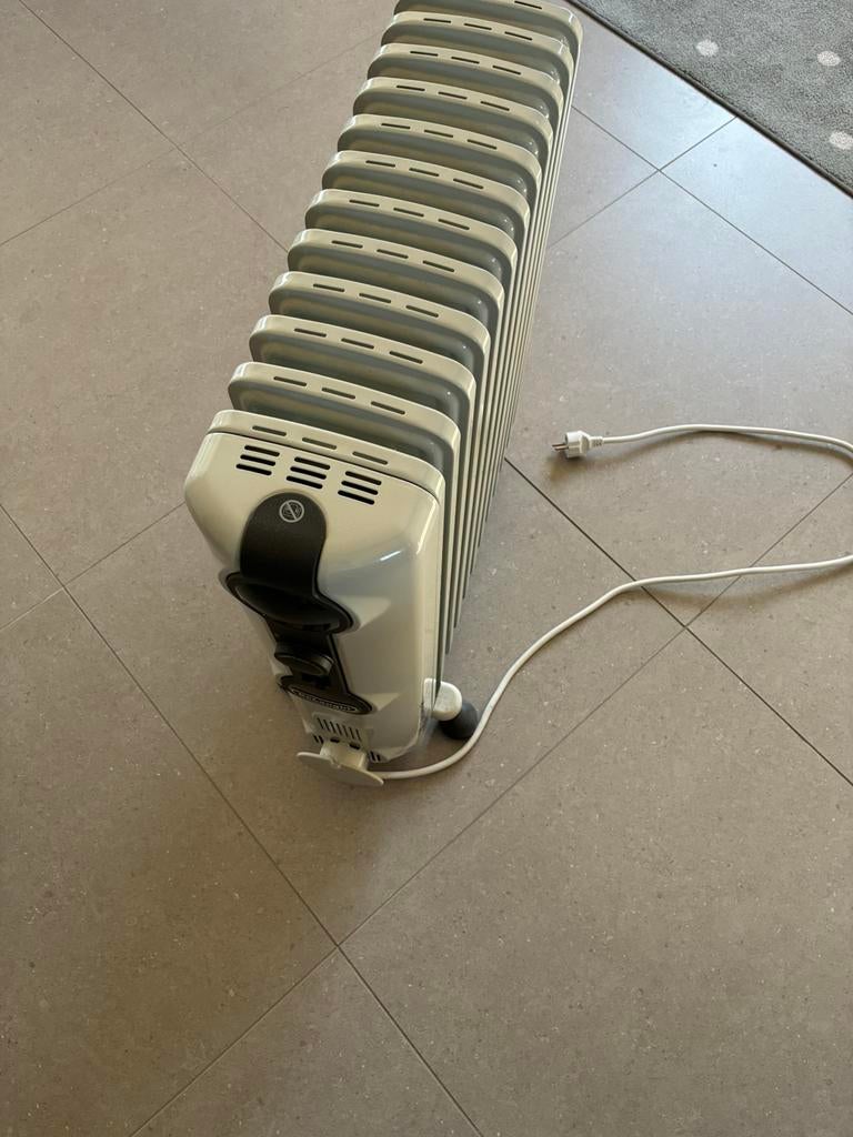 Delonghi Olieradiator, Doe-het-zelf en Bouw, Ophalen, Zo goed als nieuw