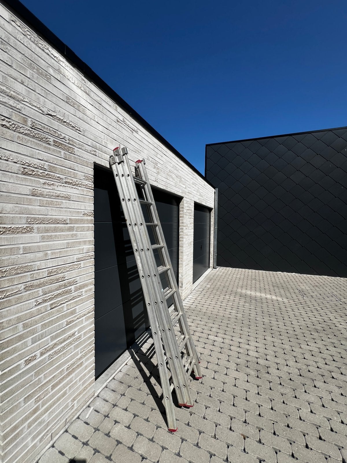 Ladder 3 x 9 sporten, Doe-het-zelf en Bouw, Ladders en Trappen, Ophalen, Gebruikt, Ladder, Opvouwbaar of Inschuifbaar
