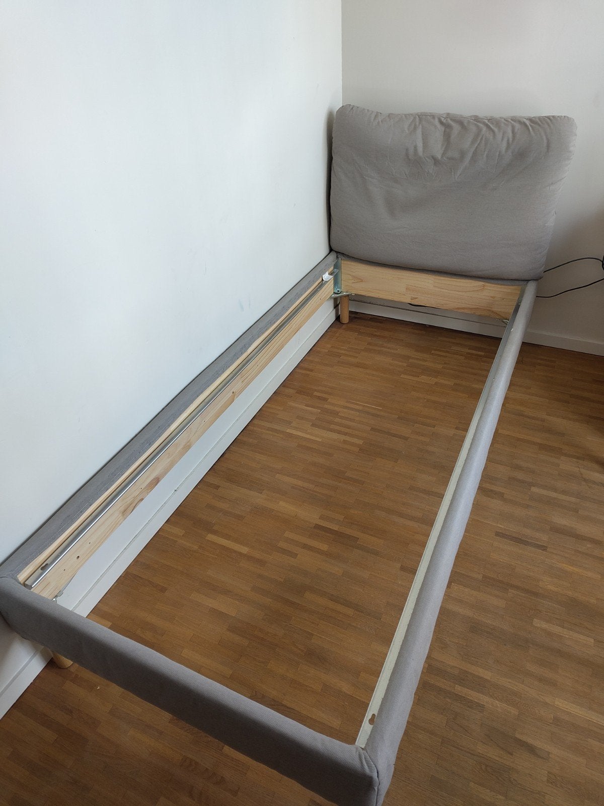 1-persoons bed Ikea + matras + lattenbodem, Ophalen, 90 cm, Eenpersoons, Zo goed als nieuw