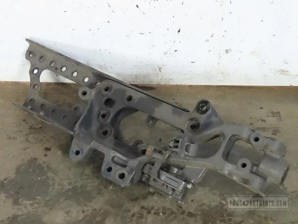 Mercedes-Benz Body & Chassis Parts Chassis steun Re. MB MP4, Enlèvement, Utilisé