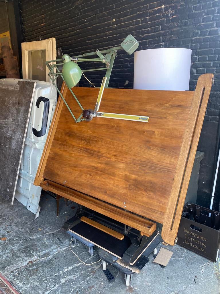 Table d'architecte magnifiquement restaurée, Enlèvement