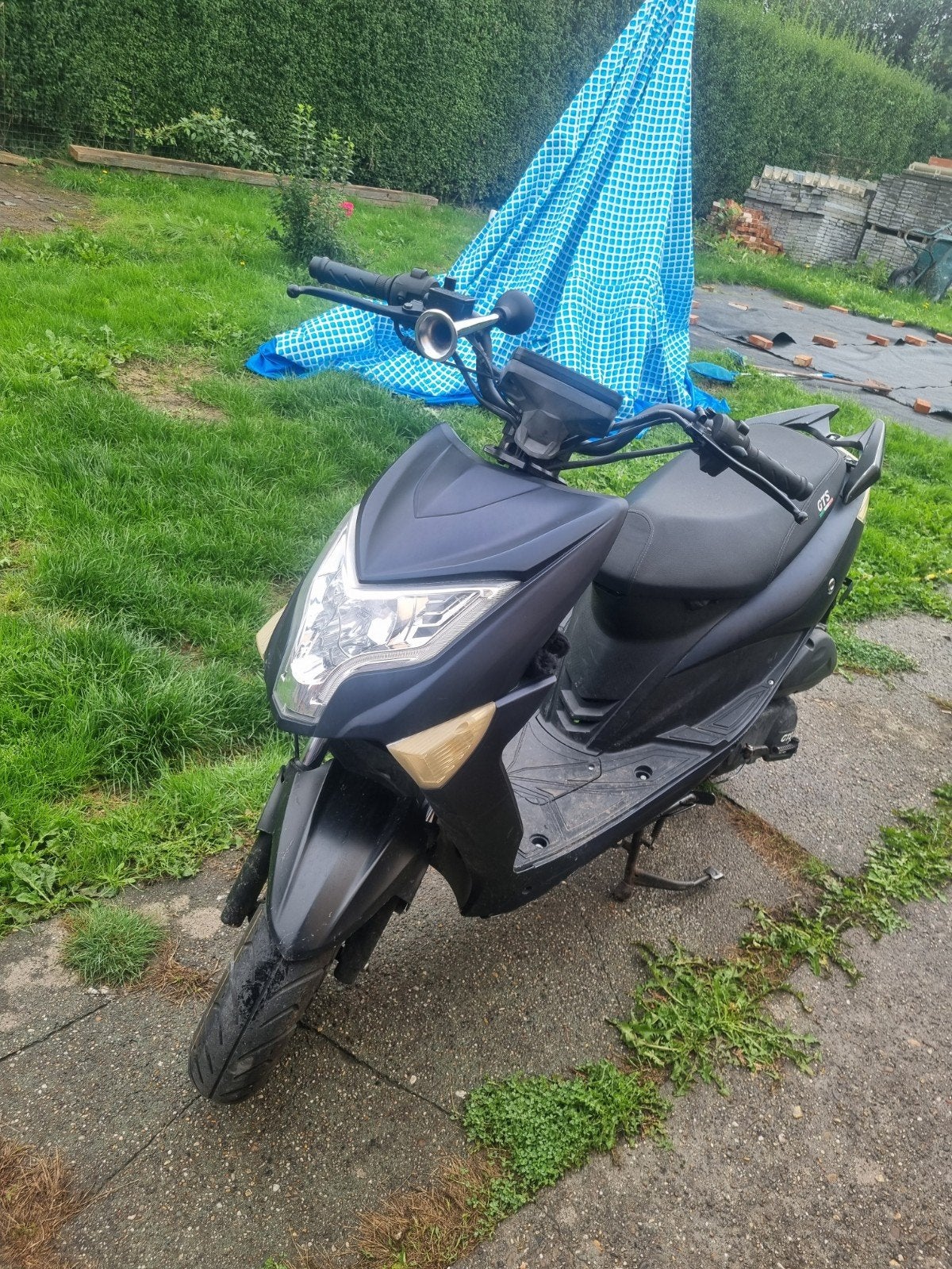 gts 50cc 4t. kijk beschrijving, Fietsen en Brommers, Ophalen, Gebruikt, Overige modellen, Klasse A (25 km/u)