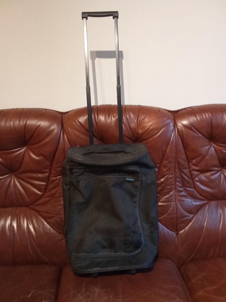 Valise a roulettes, Enlèvement, Roulettes