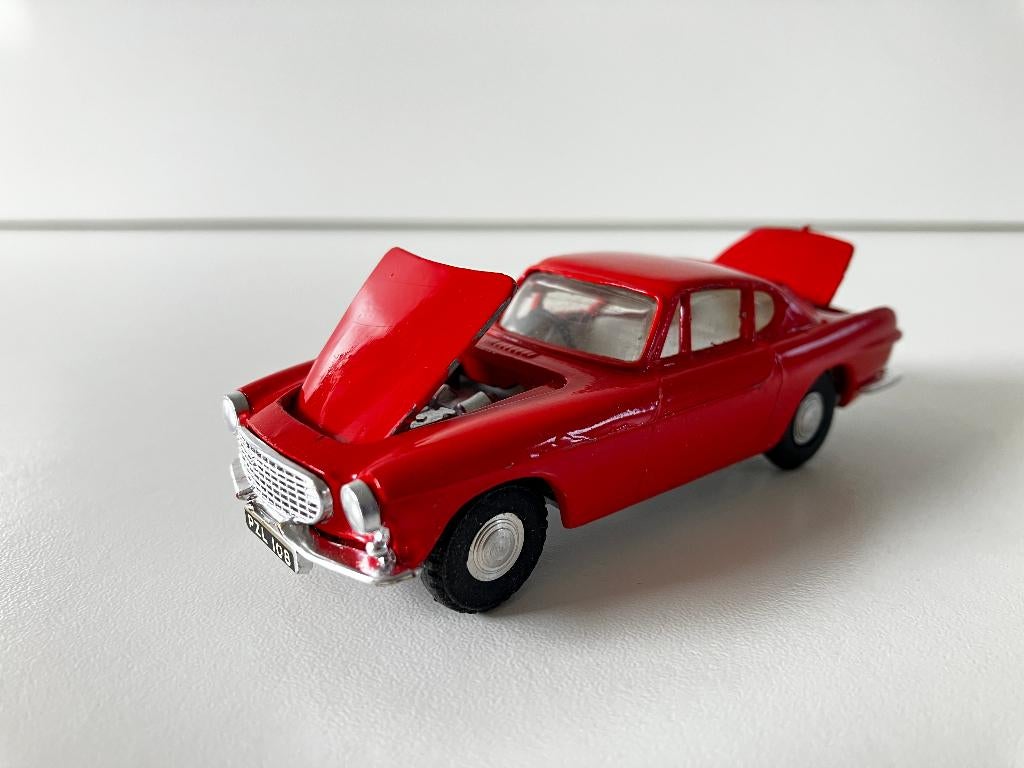 1:42 SPOT-ON Volvo P1800 (Tri-ang), Enlèvement ou Envoi, Comme neuf, Voiture, Autres marques