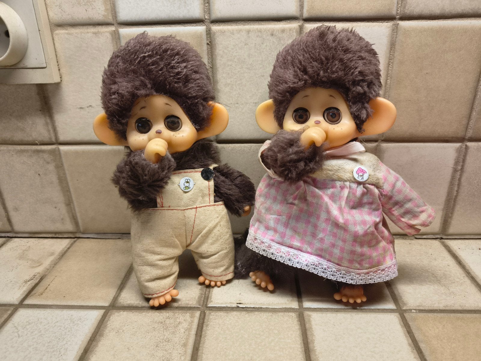 2 monchichi's vintage (met slaapoogjes), Enlèvement, Utilisé