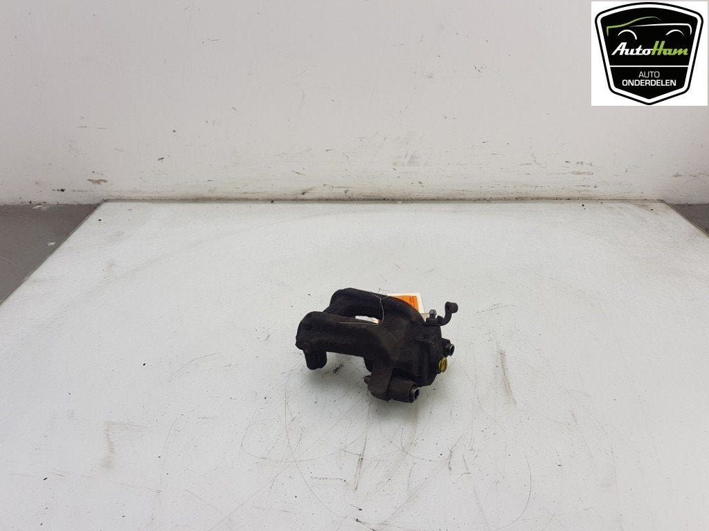 REMKLAUW RECHTS ACHTER BMW 1 serie (F20) (01-2010/06-2019), Gebruikt, BMW