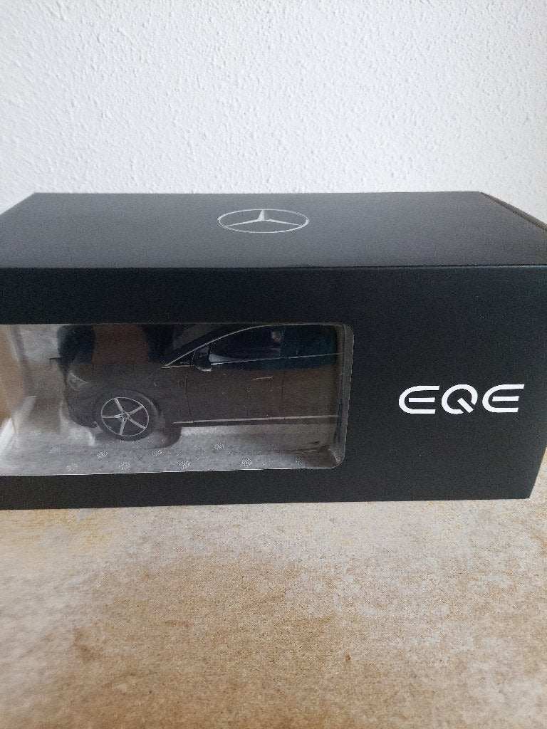 1/18 - NZG - Mercedes Benz EQE Graphite Grey Magno, Ophalen of Verzenden, Nieuw