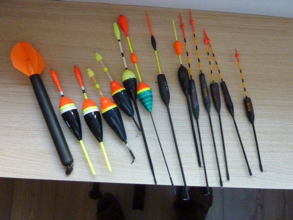 Snoekbaars dobbers, Sports nautiques & Bateaux, Enlèvement ou Envoi, Comme neuf, Flotteur ou Plomb