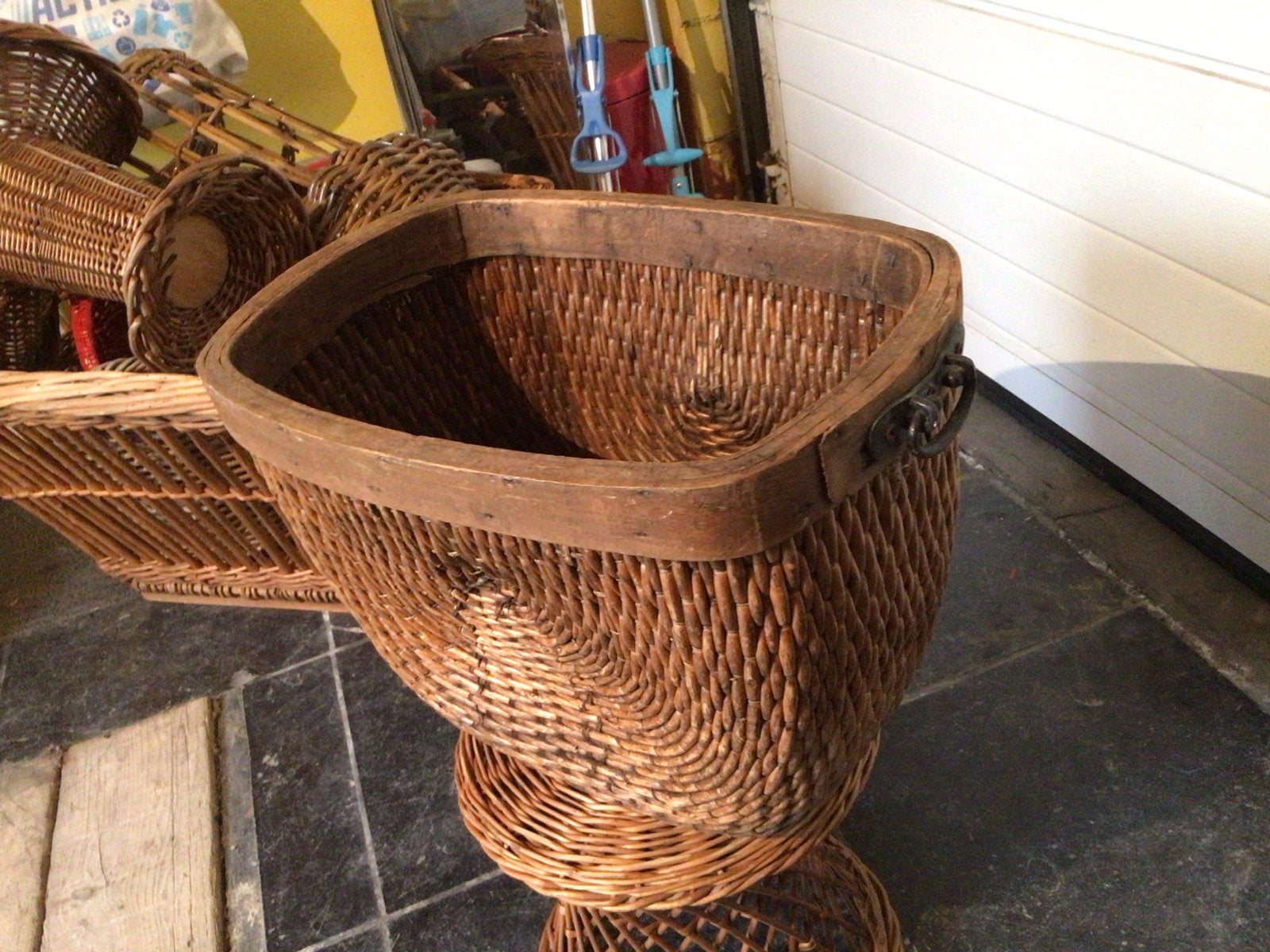 Panier en osier vintage prix 35€, Enlèvement, Comme neuf, Osier, Panier