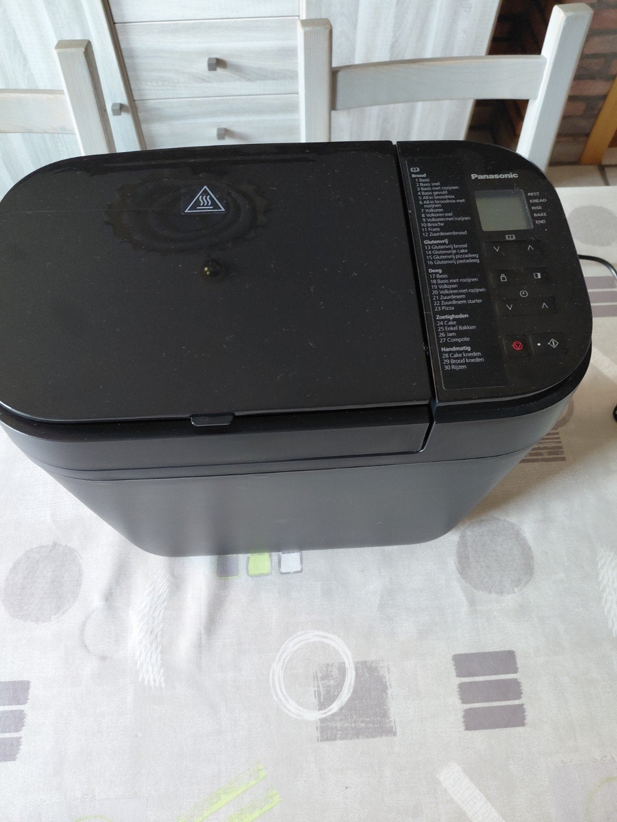 Panasonic broodmachine, Elektronische apparatuur, Broodbakmachines, Meer dan 10 programma's, Zo goed als nieuw, 1200 tot 1600 gram deeg