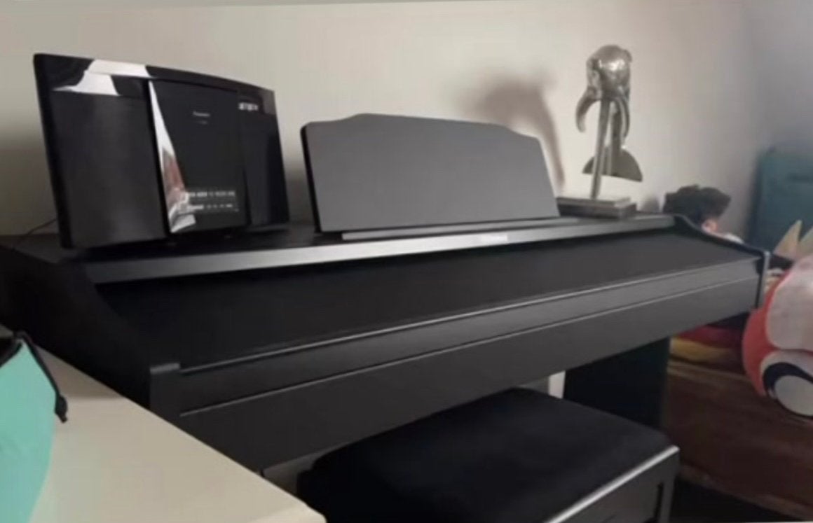 Roland Piano, Muziek en Instrumenten, Piano's, Ophalen, Zo goed als nieuw, Zwart, Piano