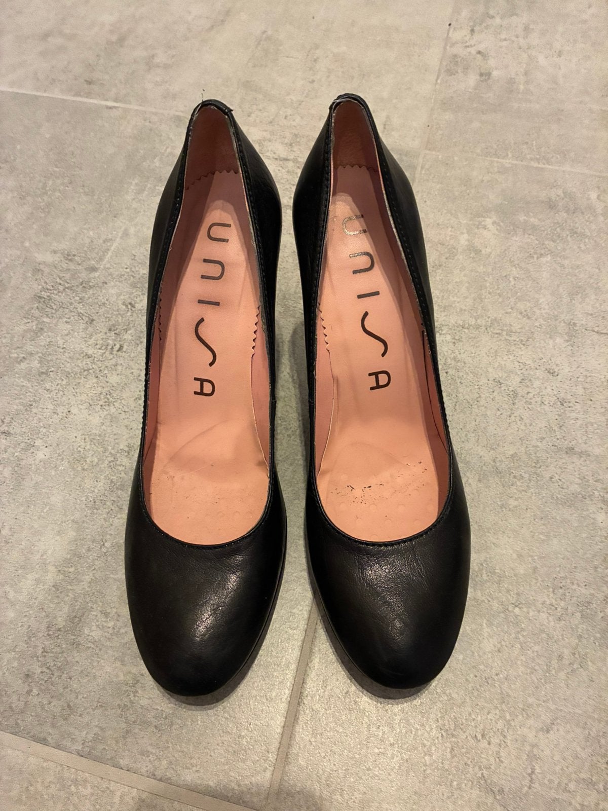 Escarpins en cuir neufs, Neuf, Escarpins, Enlèvement, Noir