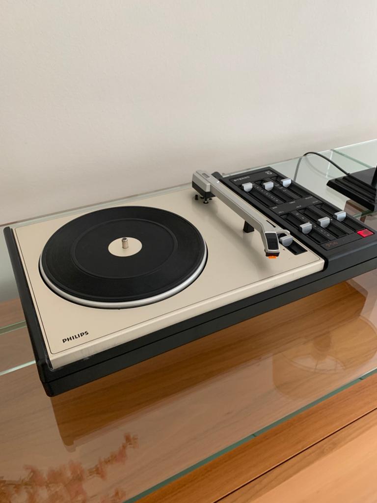 Philips platenspeler / versterker, Enlèvement, Comme neuf, Tourne-disque, Philips