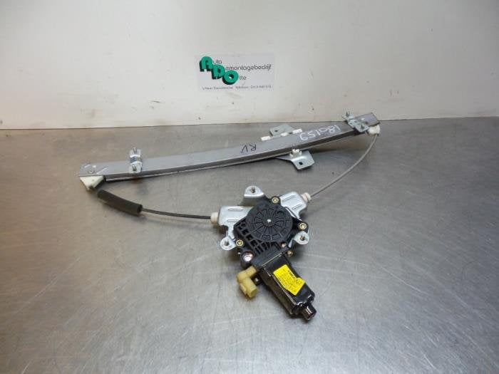 Mécanique vitre 4portes avant droite d'un Hyundai Getz (Get, -, 3 mois de garantie, Utilisé, Hyundai