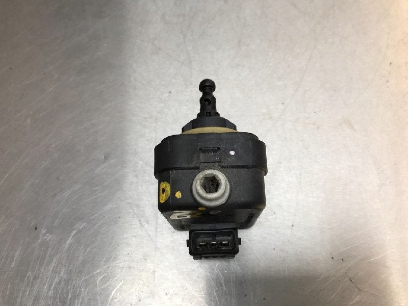 PHARE MOTEUR Toyota RAV4 (A3) (01-2005/06-2013), Autos : Pièces & Accessoires, Utilisé, Toyota