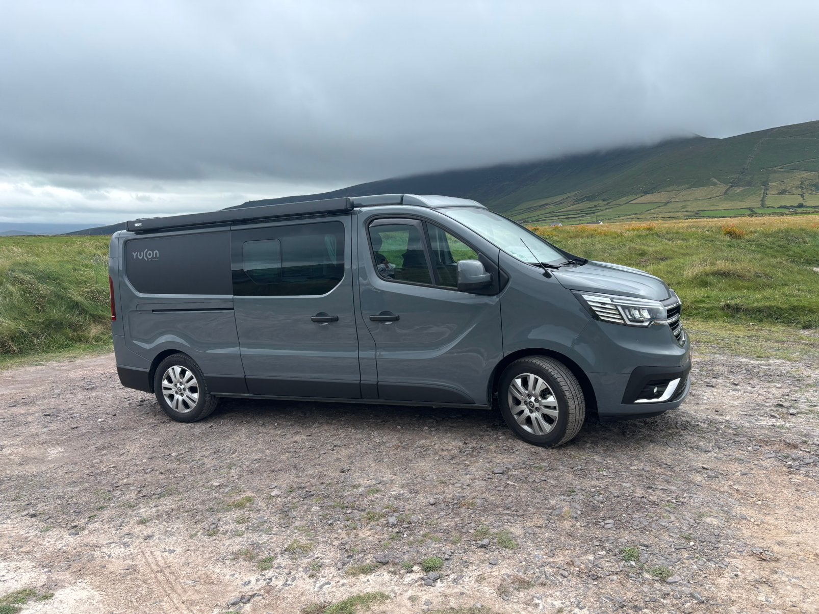 Renaulr yucon 55sb - camper, Caravans en Kamperen, Mobilhomes, Particulier, Automaat, Koelkast