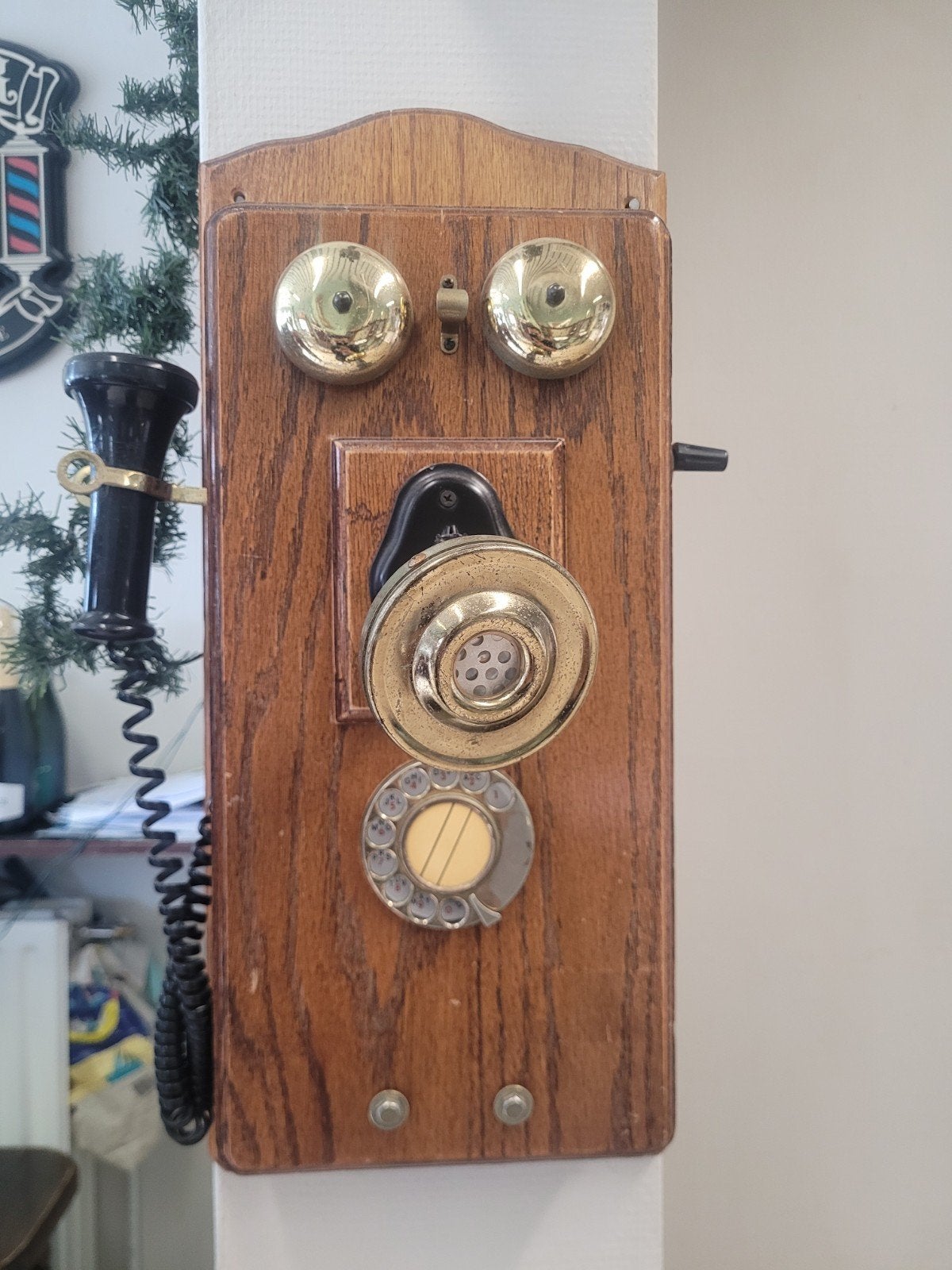 oud telephone, Enlèvement