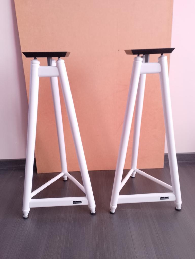 Speaker stands Solid Steel, Ophalen