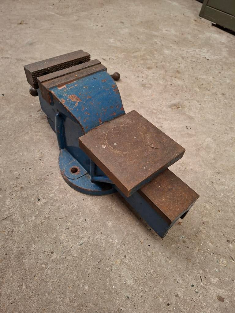 Étau professionnel (modèle très robuste), Enlèvement