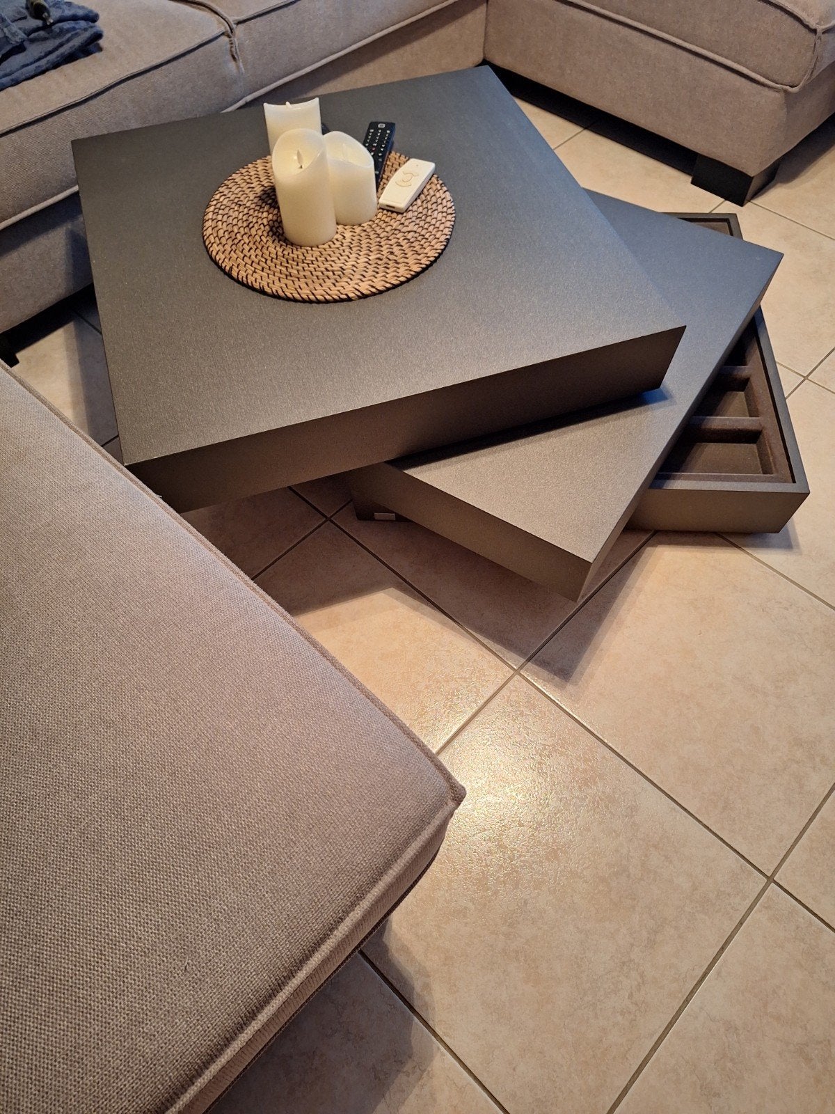 Salon tafel van leolux, Maison & Meubles, Ameublement | Revêtements de sol, Enlèvement, Gris