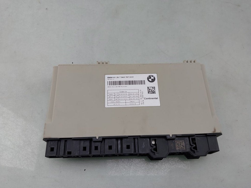 ORDINATEUR SIEGE BMW 5 serie Touring (G31) (01-2017/05-2022), Utilisé, BMW, Petuelring 130
80809  München, DE, Bayerische Motoren Werke AG