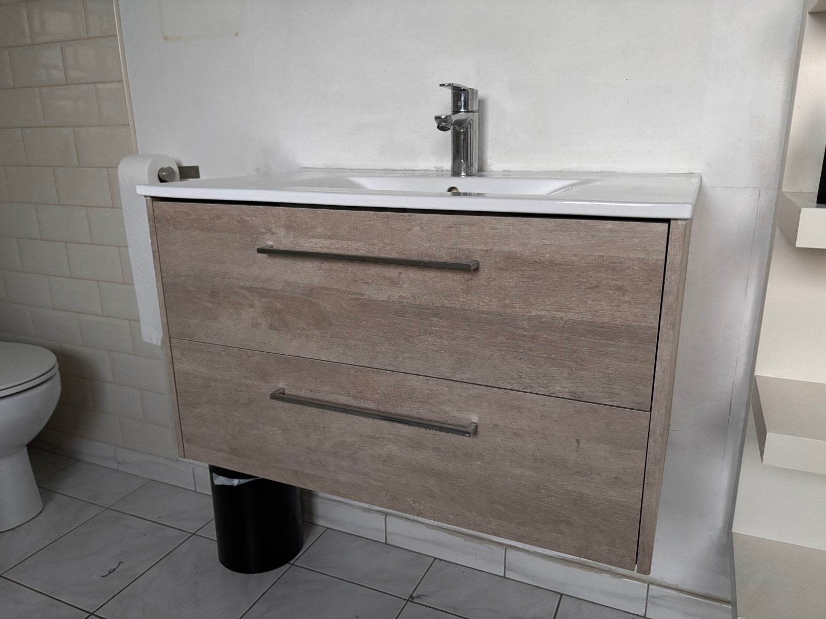 Badkamermeubel (wastafel en kolomkast), Huis en Inrichting, Badkamer | Badkamermeubels, Ophalen, Gebruikt, Wasbak of Wastafel