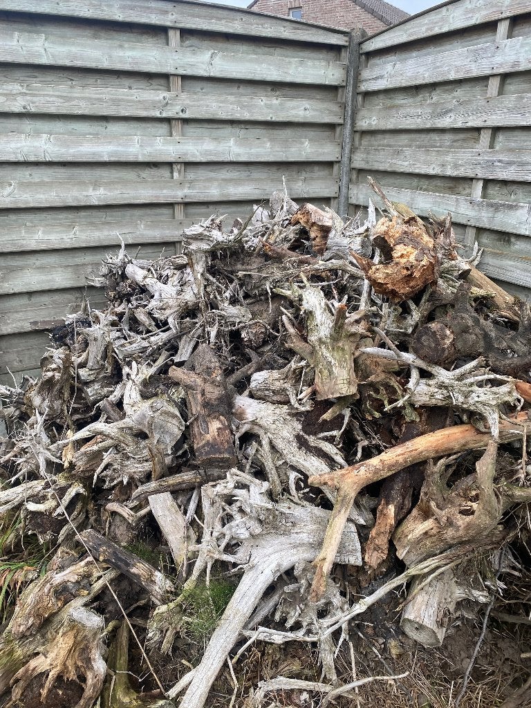 Brandhout gratis af te halen in donk(herk-de-stad), Tuin en Terras, Ophalen