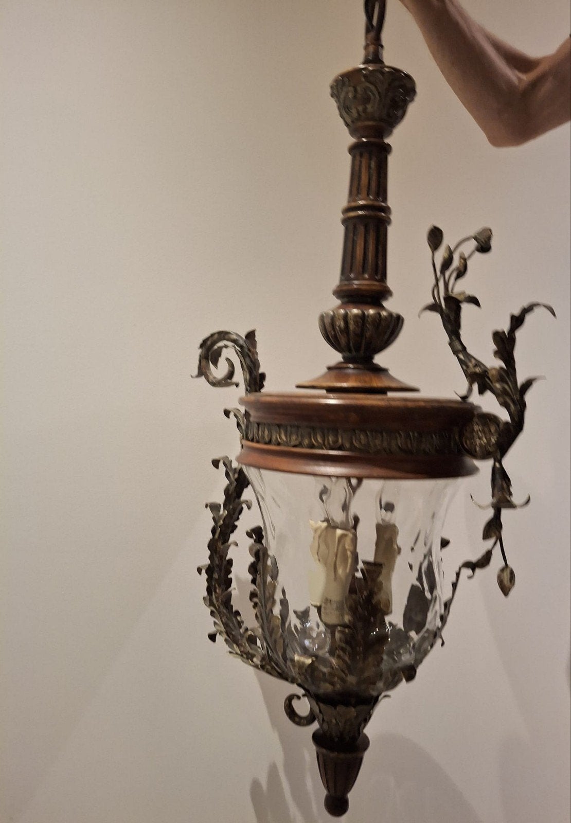 Prachtige Antieke Bronzen Hallantaarn met Glazen Stolp – Jug, Ophalen, Zo goed als nieuw, Glas, Amerikaans