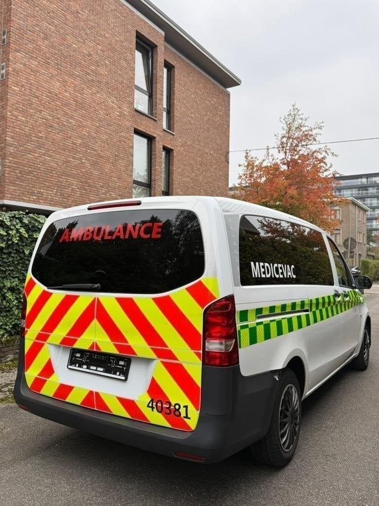 Mercedes-Benz Vito AMBULANCE 2015 - VÉHICULE BELGE - COMPLE, Autos, Entreprise, Autres couleurs, Mercedes-Benz, Diesel