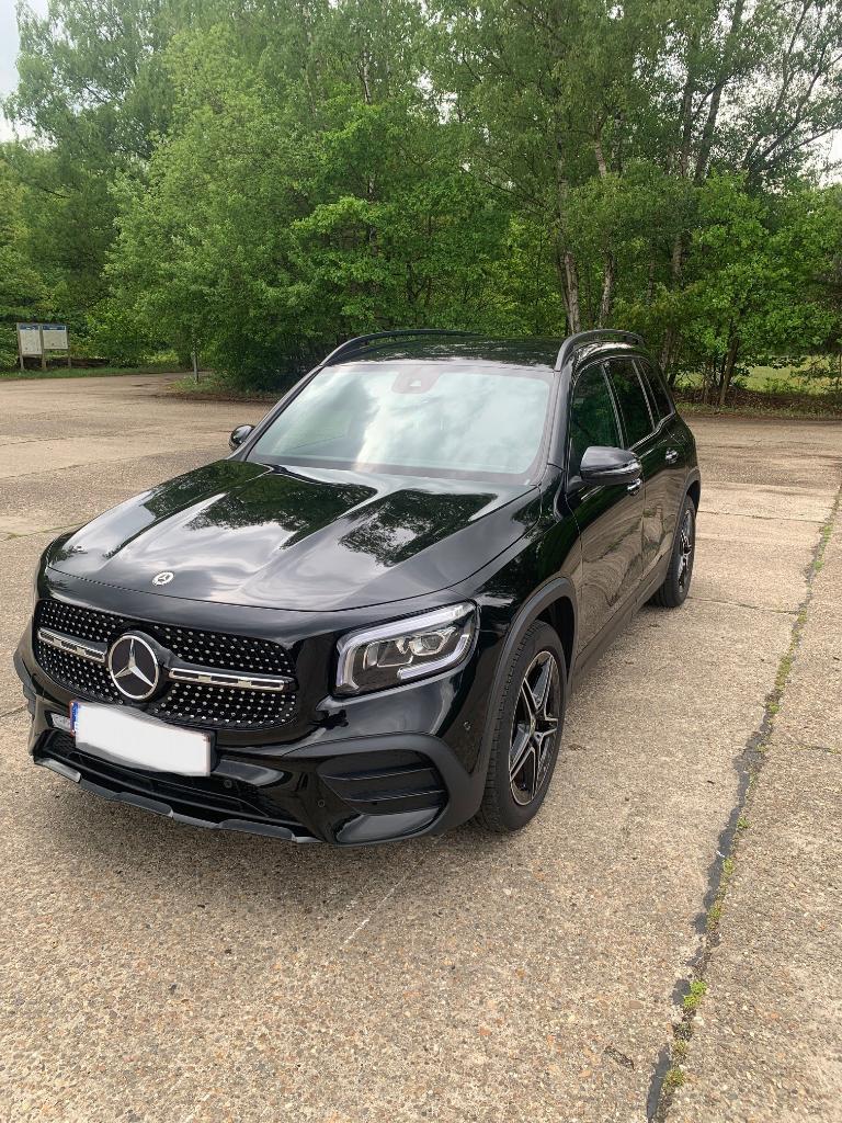 Mercedes-Benz GLB 180 AMG Line, Auto's, Mercedes-Benz, Stof, 4 cilinders, Zwart, 5 zetels
