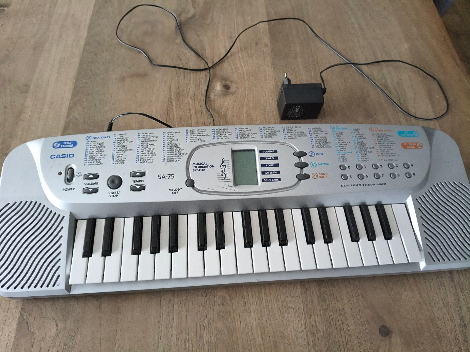 Casio keyboard sa-75, Muziek en Instrumenten, Keyboards, Ophalen