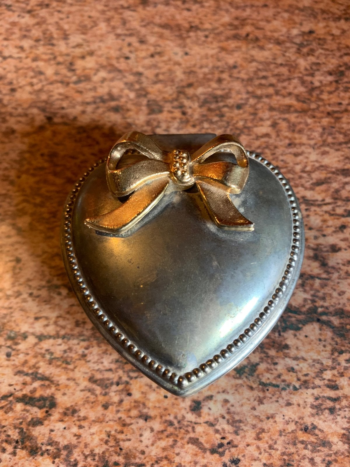 Boîte à bijoux vintage forme de cœur Vera Lucino, Enlèvement ou Envoi, Comme neuf