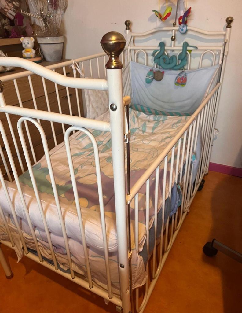 Lit bebe vintage, Antiek en Kunst, Antiek | Meubels | Bedden, Ophalen