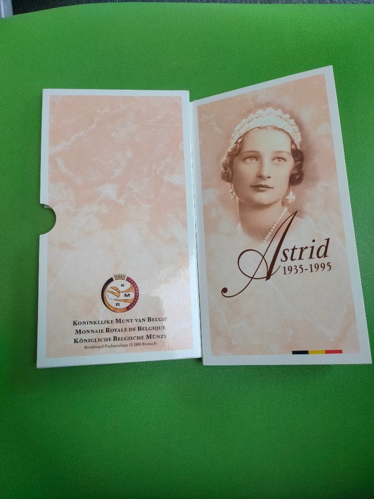 Zilveren herdenkingsmunt Koningin Astrid, Verzamelen, Ophalen of Verzenden, Zo goed als nieuw, Postzegel(s) of Munt(en)