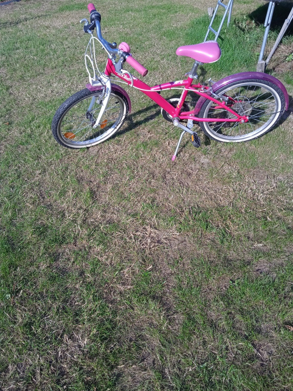 meisjesfiets 24 inch, Fietsen en Brommers, Fietsen | Meisjes, Ophalen, 24 inch, Velgrem, Zo goed als nieuw