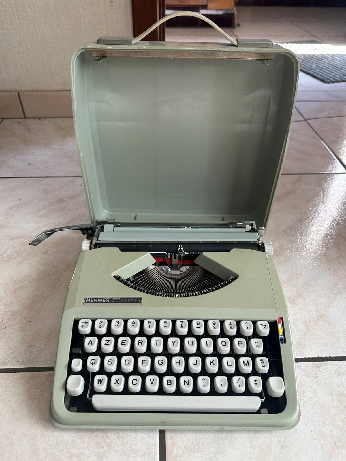 Hermes Baby typemachine, Belgisch AZERTY, met koffer, Diversen, Ophalen