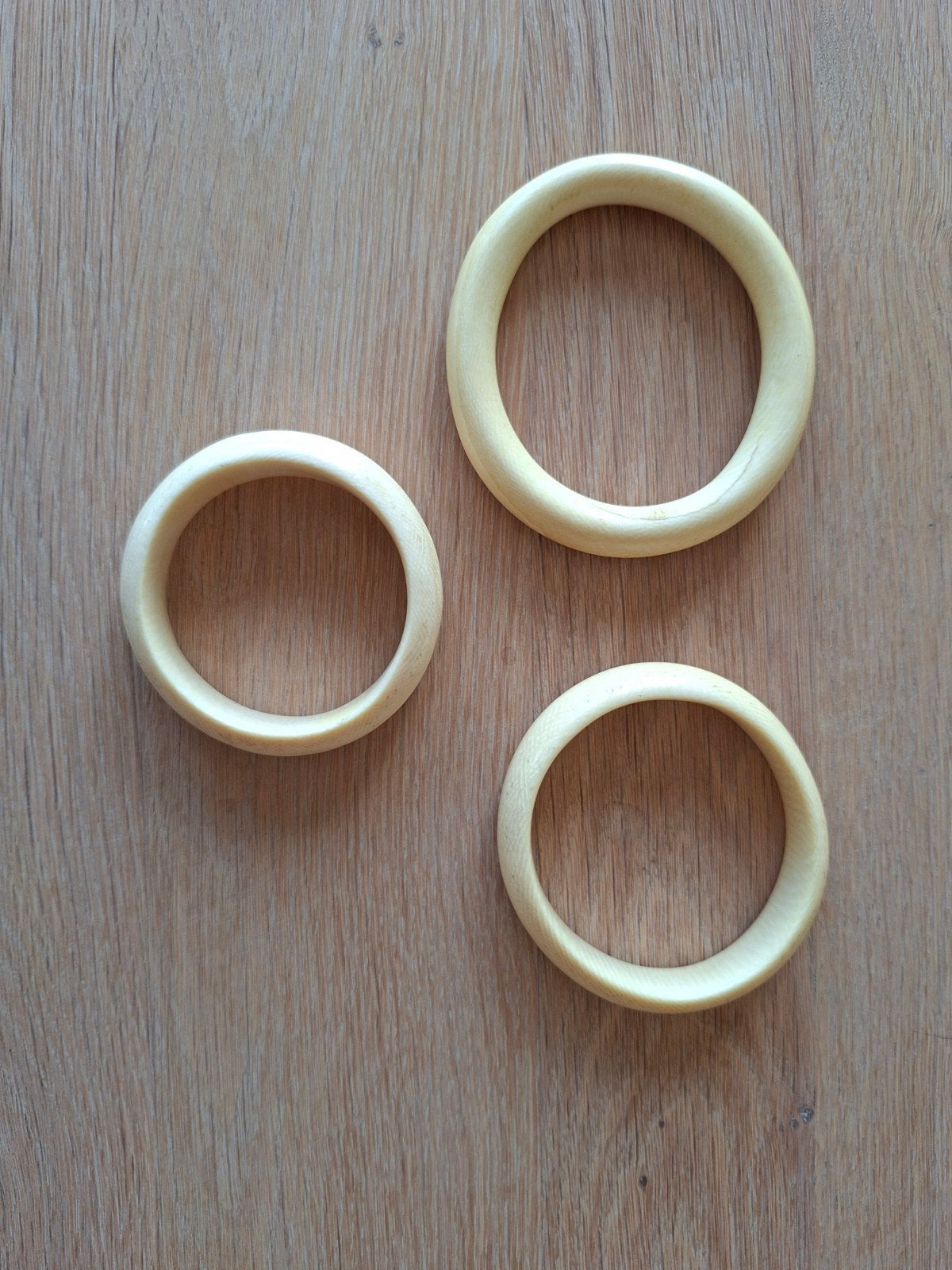 lot de 3 bracelets en ivoire d'avant 1947, Bijoux, Sacs & Beauté, Enlèvement ou Envoi