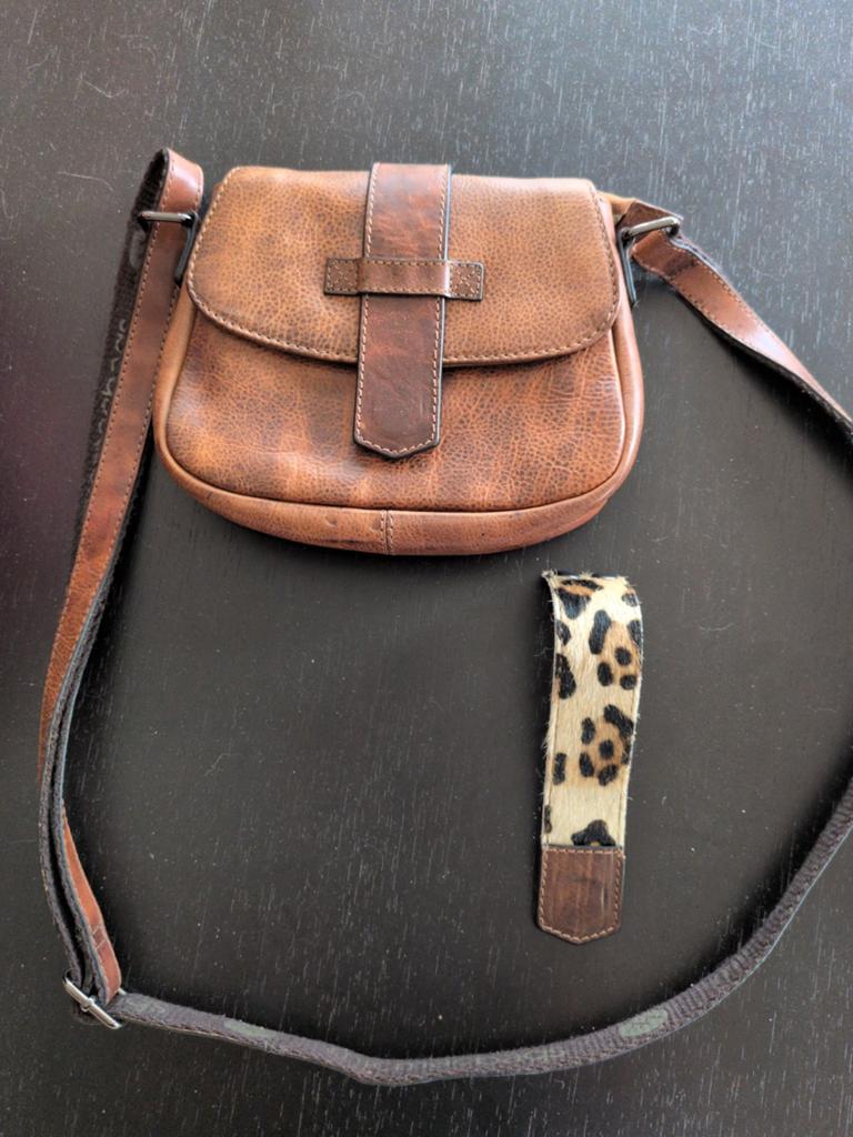 Sac bandoulière en cuir, Cuir