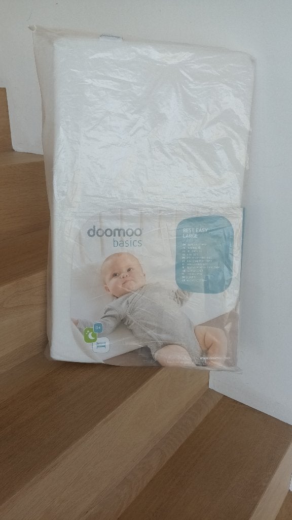 Doomoo basics plan incliné 10 large, Enfants & Bébés, Enlèvement, Neuf, Autres types