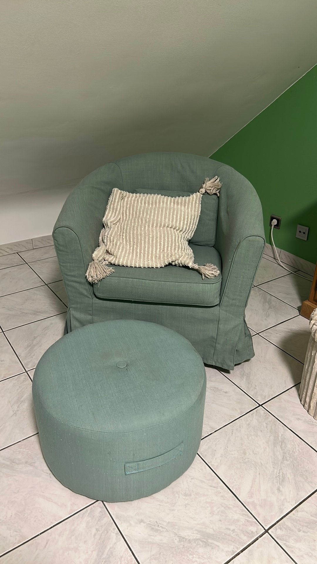 Fauteuil tullsta Ikea + pouf, Enlèvement, Utilisé, Une personne