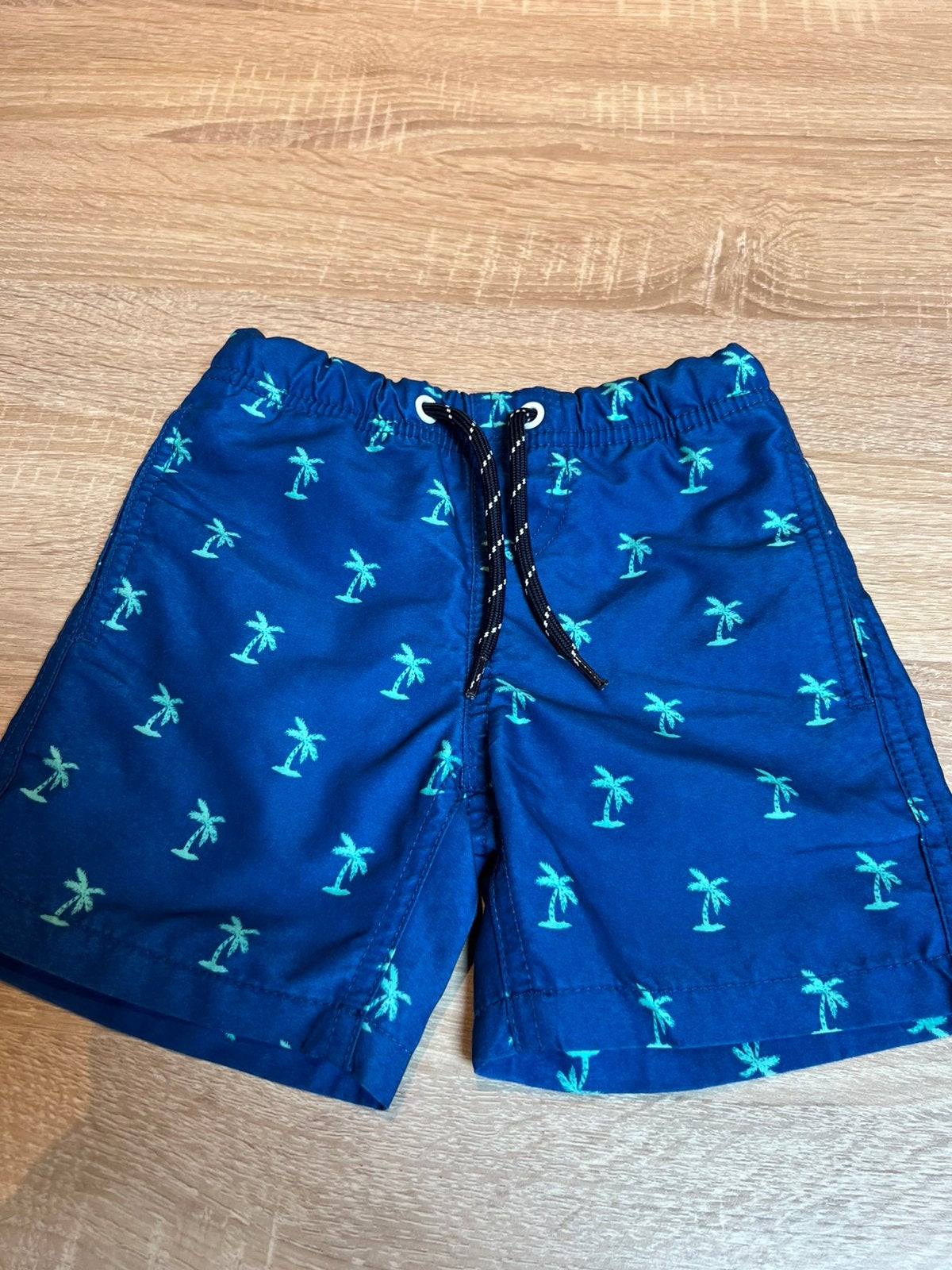 Zwemshort palmboompjes maat 92, Kinderen en Baby's, Kinderkleding | Kinder-zwemkleding, Ophalen, Maat 92