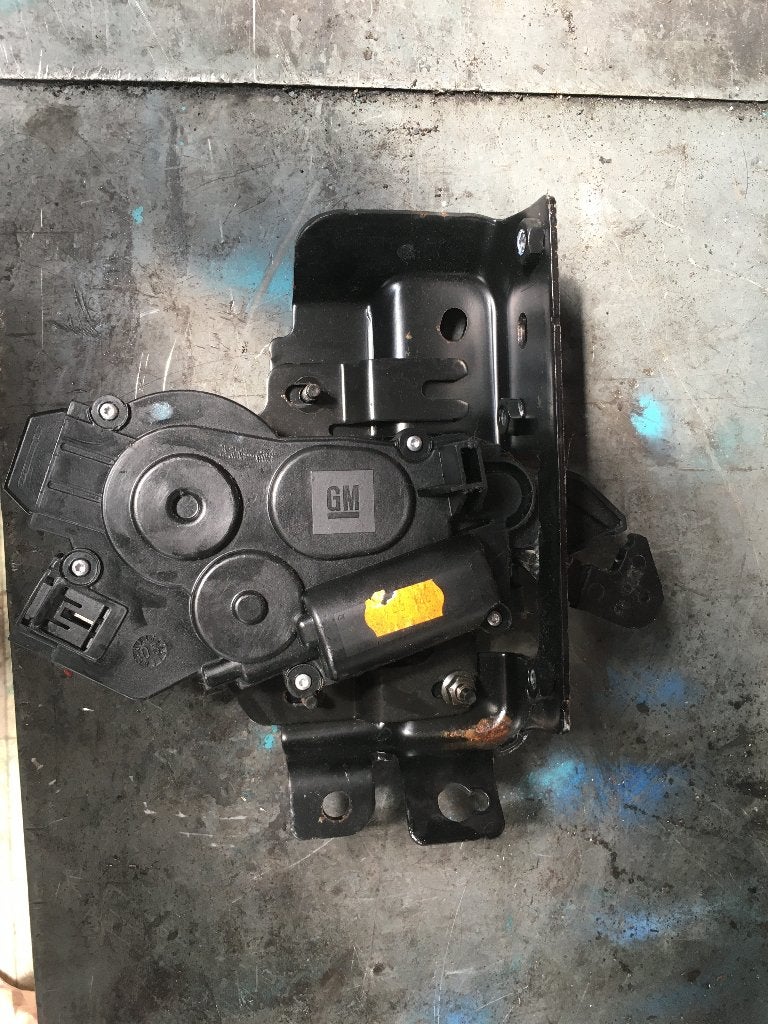 COMMANDE DOUVERTURE ELECTRIQUE COFFRE OPEL TIGRA B, Arrière, JEAN BILA, Opel, RUE BRIGADE PIRON 307