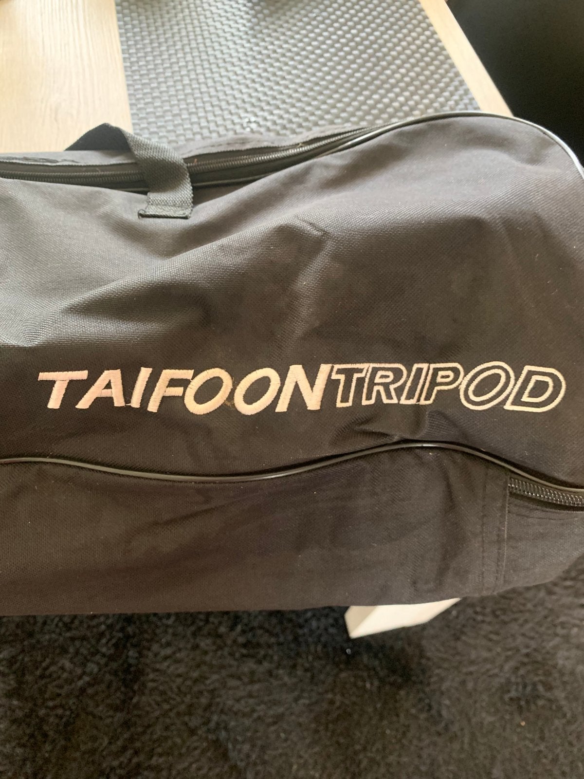 Taifoon tripods, Dieren en Toebehoren