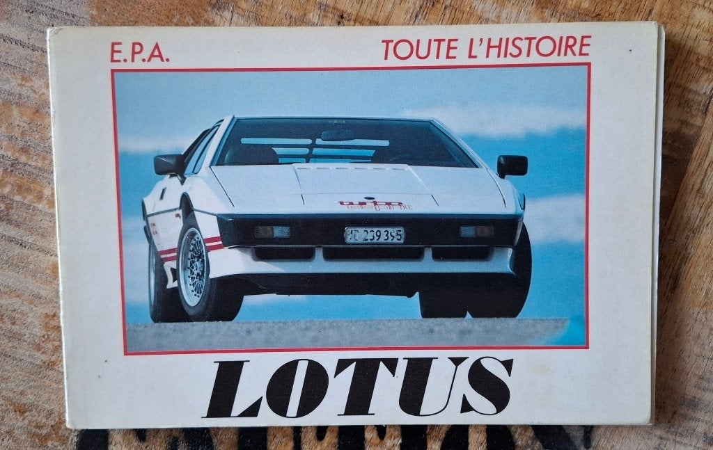 Livre Autos Toute L' Histoire LOTUS Edit. E.P.A. (F), Boeken, Ophalen of Verzenden, Gelezen