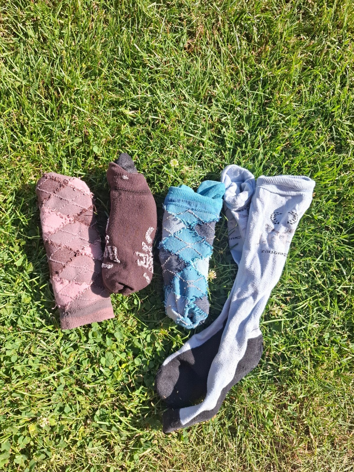 4 paires de chaussettes d'équitation, Enlèvement