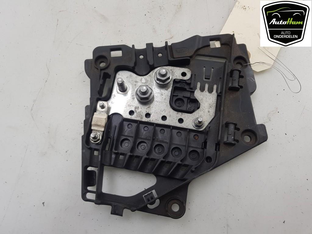 BOITIER FUSIBLES Citroën DS3 (SA) (|9801148580|), Utilisé, Citroën