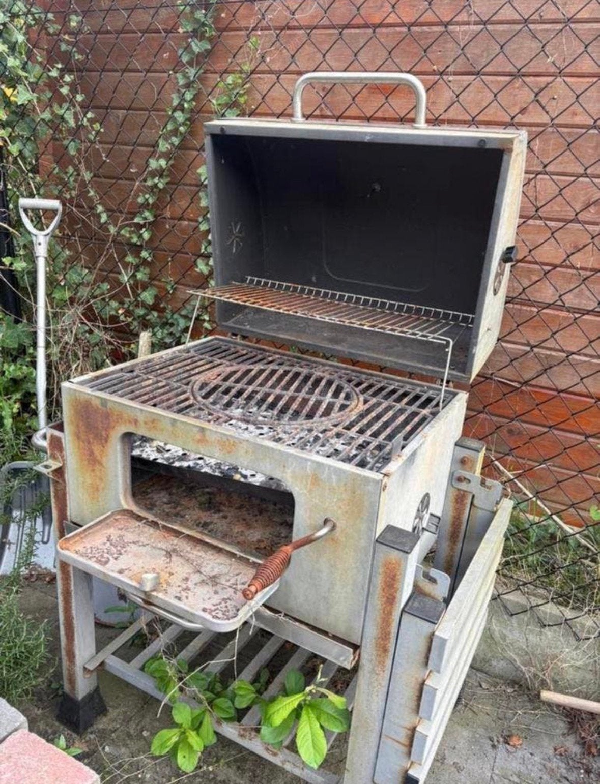 Barbecue, Enlèvement, Utilisé